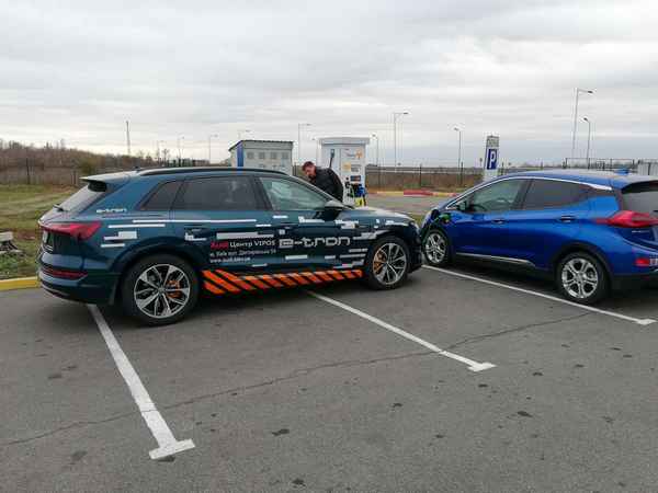 Тест Audi etron по маршруту КиевОдессаКиев: долго ли до моря?   