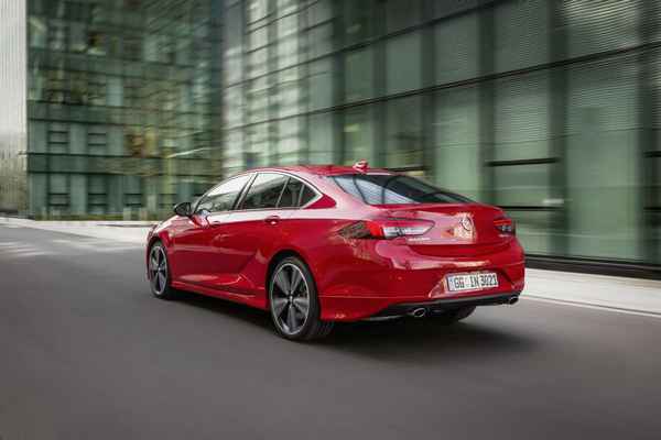 Opel Insignia: претендент на звання Автомобіль Року в Україні 2020  