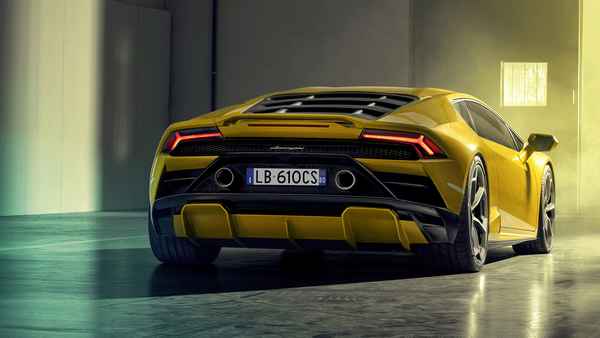 Заднеприводный Lamborghini Huracan Evo остался самым доступным в семействе  