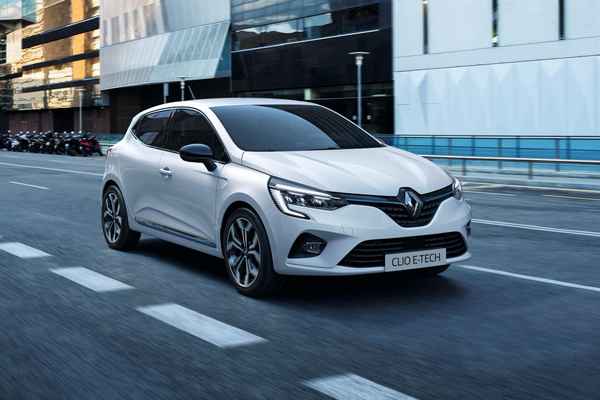 Новые Renault Clio и Captur стали гибридами  