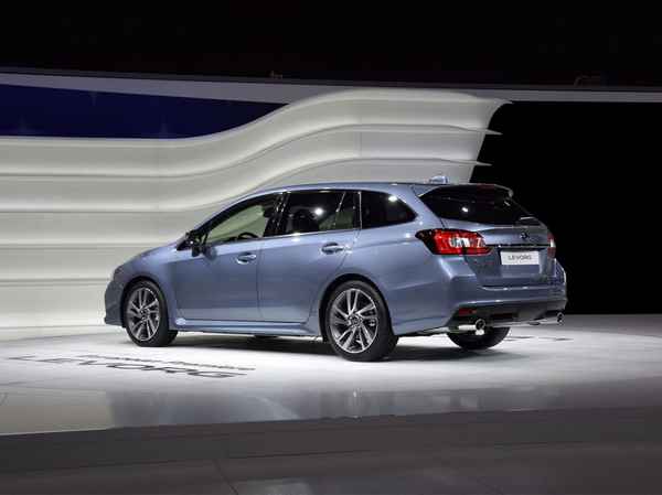 Японцы реально "делают вещи": встречайте новый Subaru Levorg STI  
