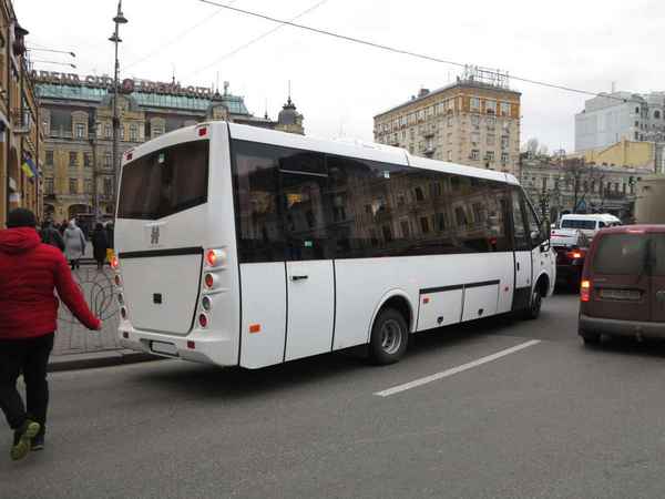 Новый автобус Неман на шасси IVECO уже работает в Украине (видео)  