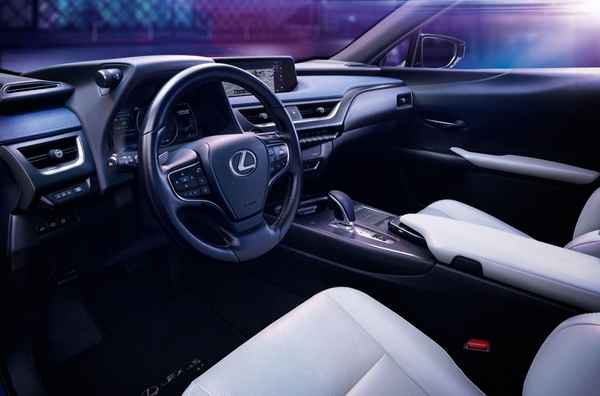 Электрокар от Lexus имеет все шансы на успех: характеристики UX300e  