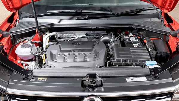 Новый Volkswagen Tiguan: свежий дизайн и 300 сил под капотом  