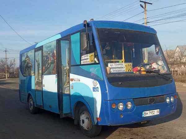 Уникальный автобус БАЗ3202 Пролисок на маршруте по сей день (фото)  