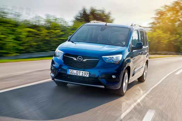 Семиместный минивен Opel Combo Life – обьявлены цены в Украине  
