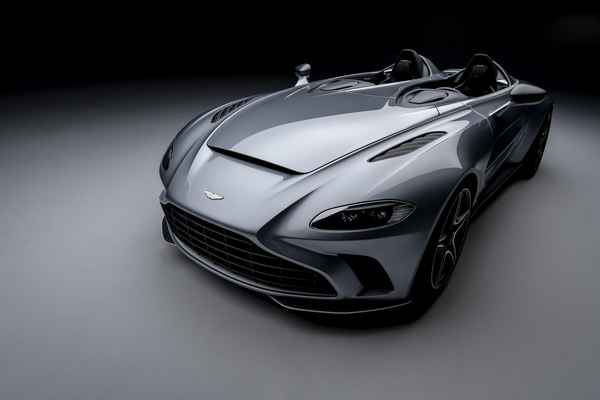 Aston Martin представил шикарный суперкар без лобового стекла (фото)  