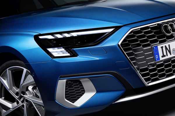 Яркий дизайн и салон из бутылок: Audi показала A3 нового поколения  