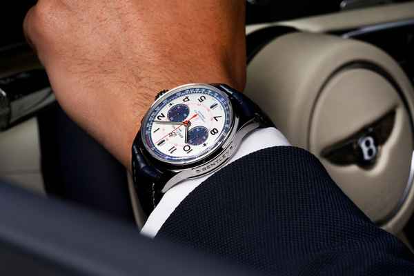 Посмотрите на часы Bentley по цене Renault Sandero  