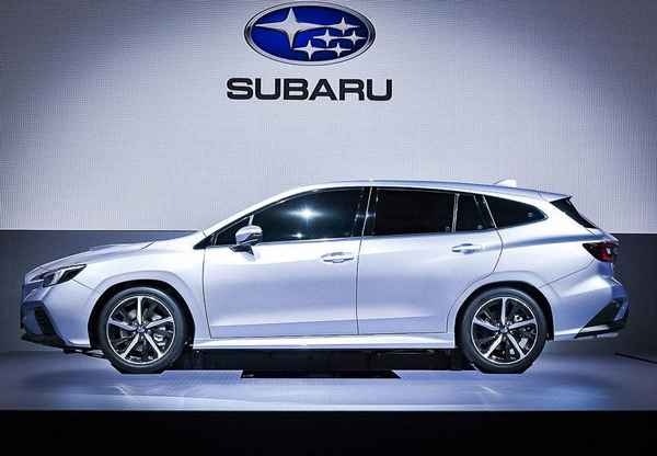 Прошла презентация нового универсала Subaru Levorg с новым мотором  